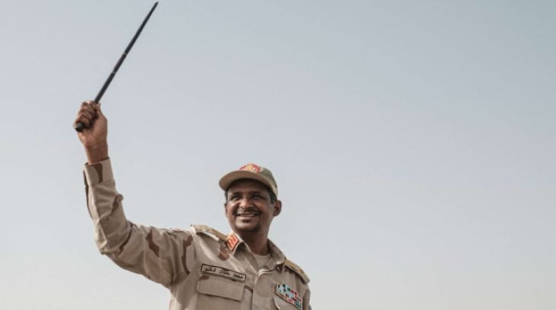 مجلة فرنسية: “حميدتي”.. أمير الحرب الذي أنشأ قوة شبه عسكرية أقوى من الدولة في السودان